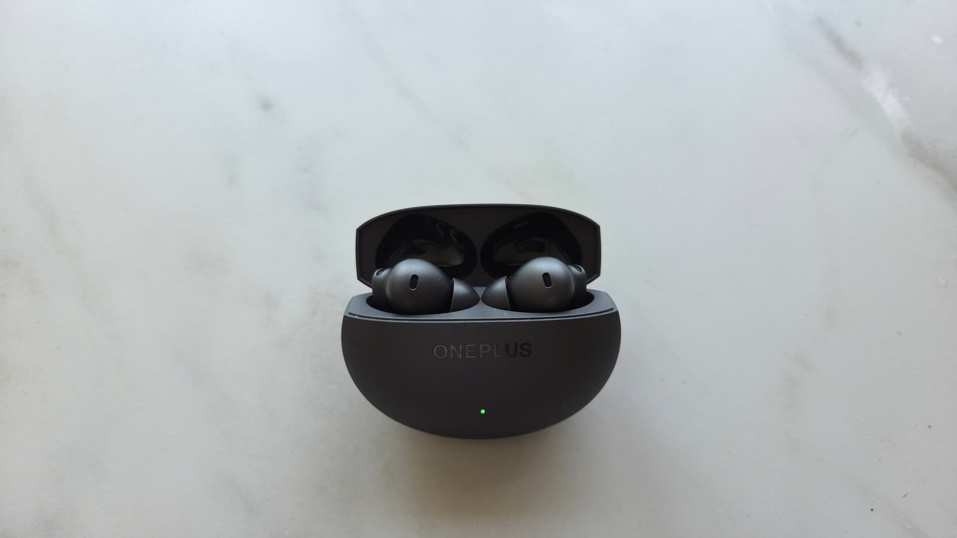 How to Fix OnePlus Buds 4: One Earbud Not Working